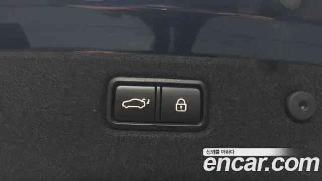 Genesis G70 2019 — ფოტო 21/39