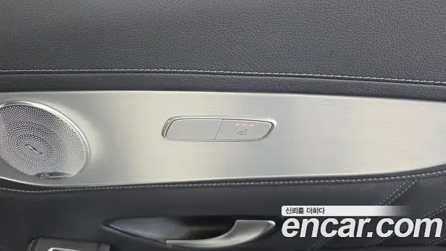 Mercedes-Benz GLC-Class 2019 — Фото 18/20