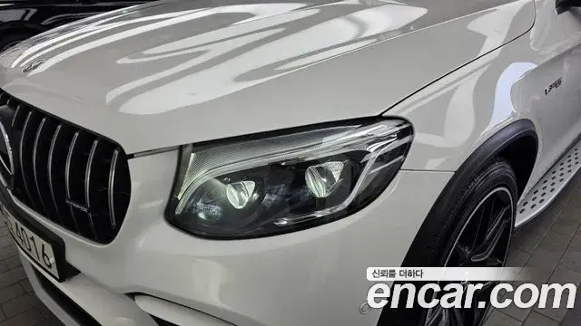 Mercedes-Benz GLC-Class 2019 — Photo 31/33
