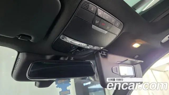 Mercedes-Benz GLC-Class 2019 — Photo 6/33