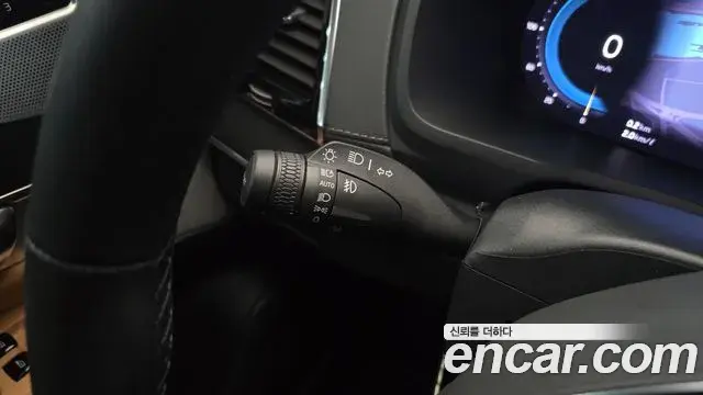 Volvo XC90 2025 — ფოტო 6/32
