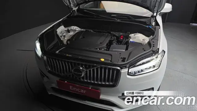 Volvo XC90 2025 — Şəkil 12/31