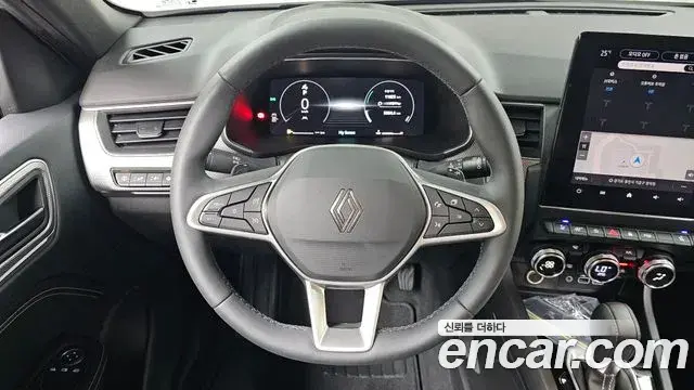 Renault Samsung Arkana 2025 — Фото 13/20
