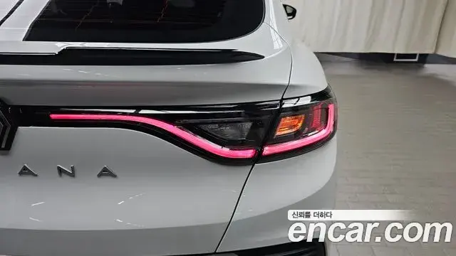 Renault Samsung Arkana 2025 — Şəkil 26/32