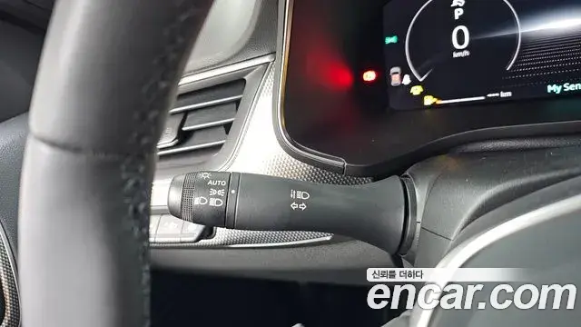 Renault Samsung Arkana 2025 — Şəkil 16/32