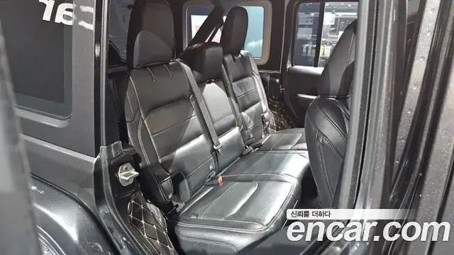 Jeep Wrangler 2019 — Photo 22/31