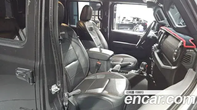 Jeep Wrangler 2019 — Photo 10/31