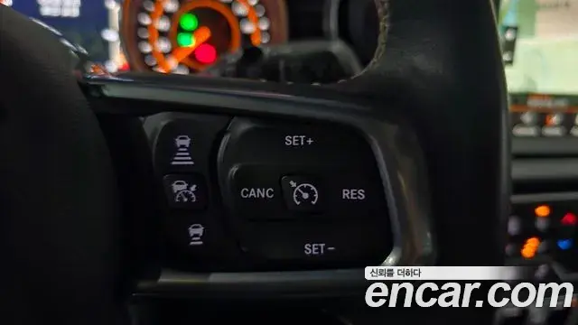 Jeep Wrangler 2019 — Photo 30/31