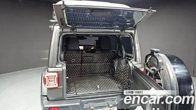 Jeep Wrangler 2019 — Photo 4/31