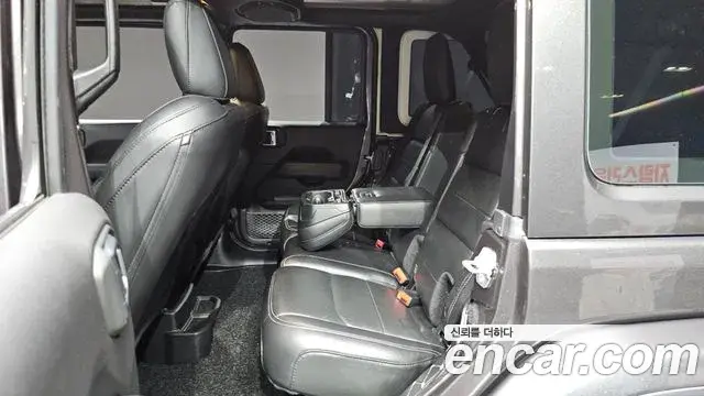 Jeep Wrangler 2019 — Photo 2/31