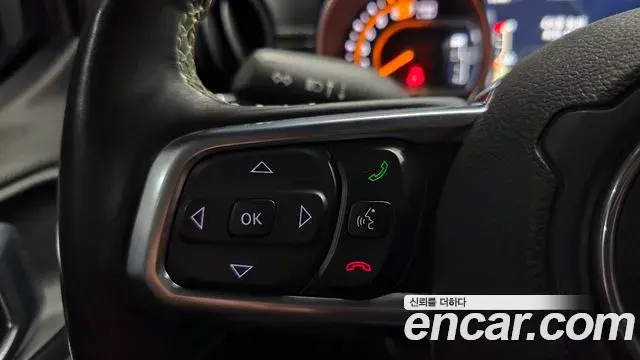 Jeep Wrangler 2019 — Photo 20/31