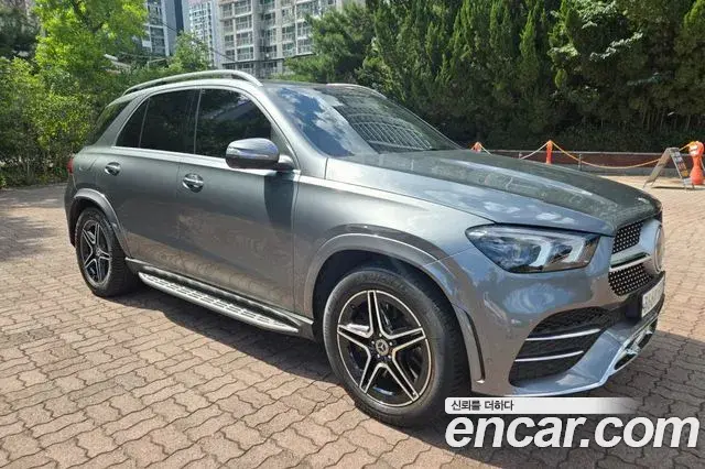 Mercedes-Benz GLE-Class 2020 — Фото 1/16