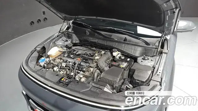 Hyundai Kona Hybrid 2023 — Photo 23/36