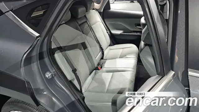 Hyundai Kona Hybrid 2023 — Photo 33/36
