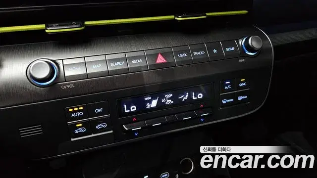 Hyundai Kona Hybrid 2023 — Photo 19/36