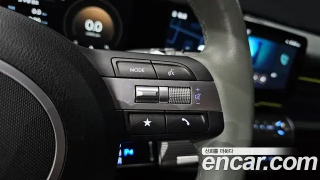 Hyundai Kona Hybrid 2023 — Photo 2/36