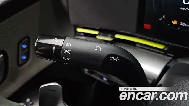 Hyundai Kona Hybrid 2023 — Photo 30/36