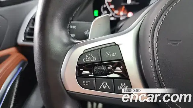 BMW X6 2023 — Фото 16/20