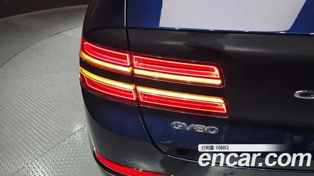 Genesis GV80 2021 — Photo 25/37