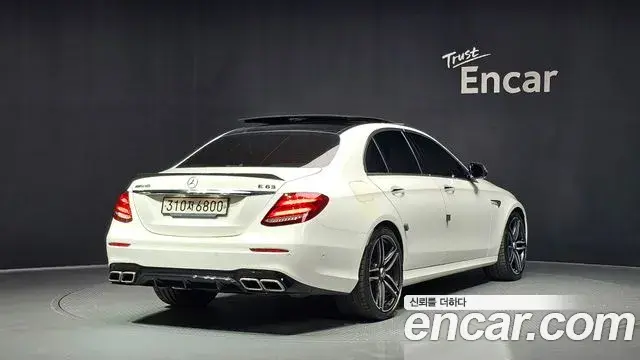 Mercedes-Benz E-Class 2019 — Şəkil 21/34