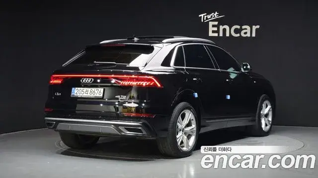 Audi Q8 2021 — ფოტო 15/20