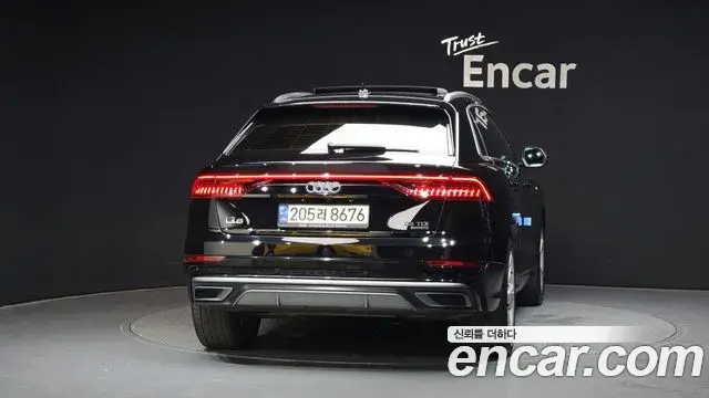 Audi Q8 2021 — ფოტო 2/20
