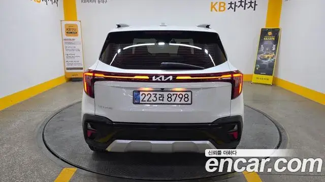 Kia Seltos 2022 — Photo 16/20