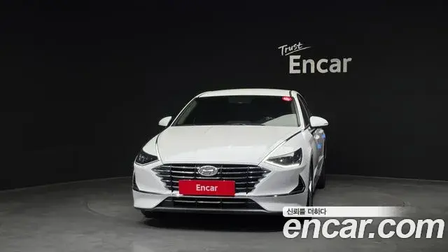 Hyundai Sonata 2021 — Фото 3/20