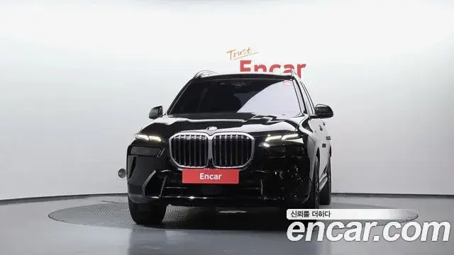 BMW X7 2025 — Photo 10/20