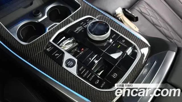 BMW X7 2025 — Photo 8/20