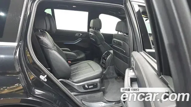 BMW X7 2025 — Photo 15/20