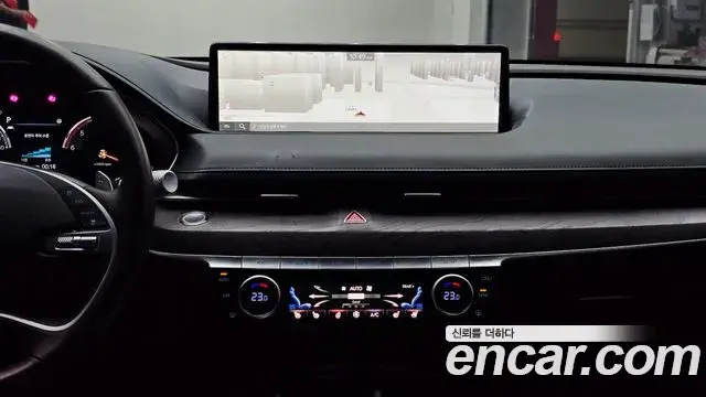 Genesis Electrified G80 2021 — Photo 14/20