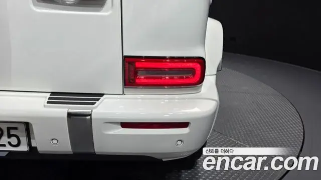 Mercedes-Benz G-Class 2025 — Şəkil 15/36