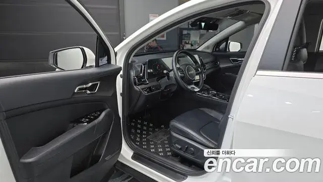 Kia Sportage 2024 — ფოტო 16/20