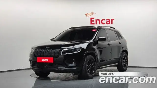 Jeep Cherokee 2019 — Şəkil 23/36