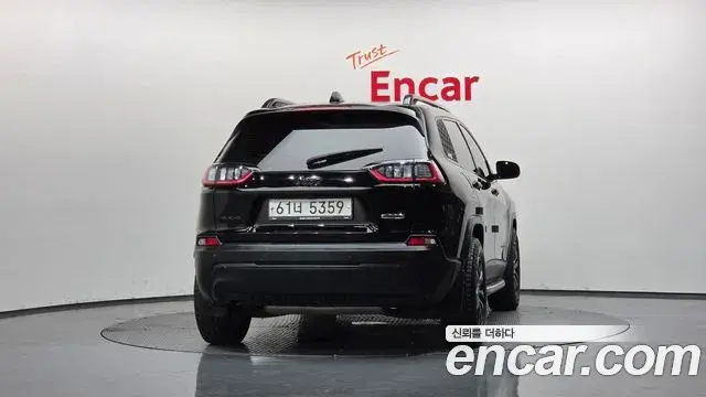 Jeep Cherokee 2019 — Şəkil 2/36