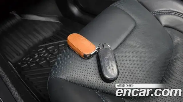 Jeep Cherokee 2019 — Şəkil 29/36
