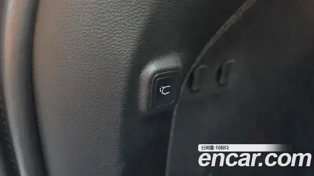 Jeep Cherokee 2019 — Şəkil 11/36