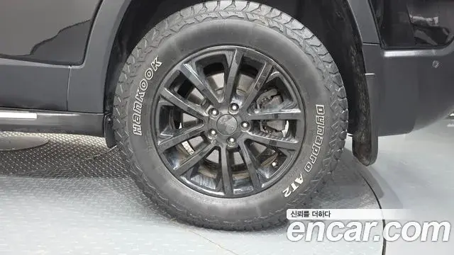 Jeep Cherokee 2019 — Şəkil 3/36