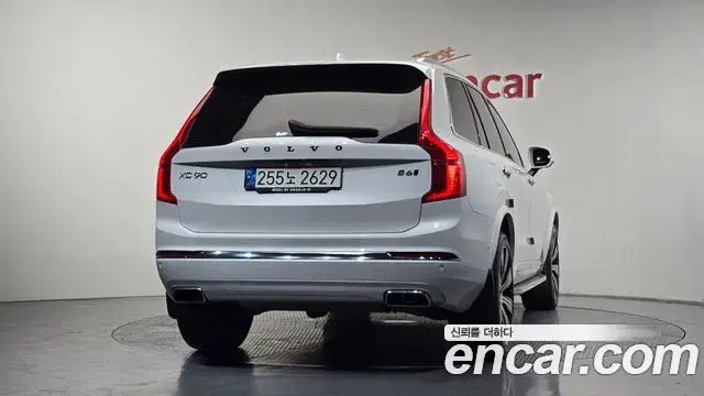 Volvo XC90 2021 — Фото 4/20