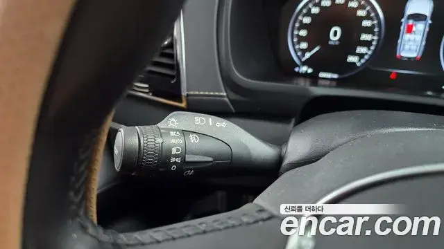 Volvo XC90 2021 — ფოტო 20/34