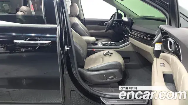 Kia Carnival 2024 — Şəkil 29/36