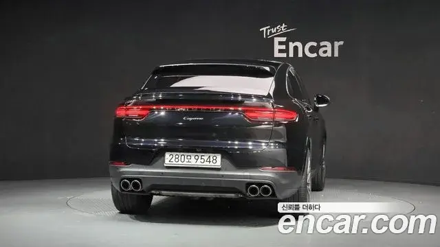 Porsche Cayenne 2020 — Şəkil 31/34