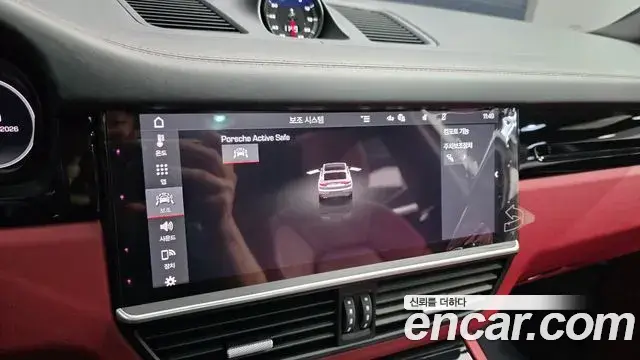 Porsche Cayenne 2020 — Şəkil 26/34