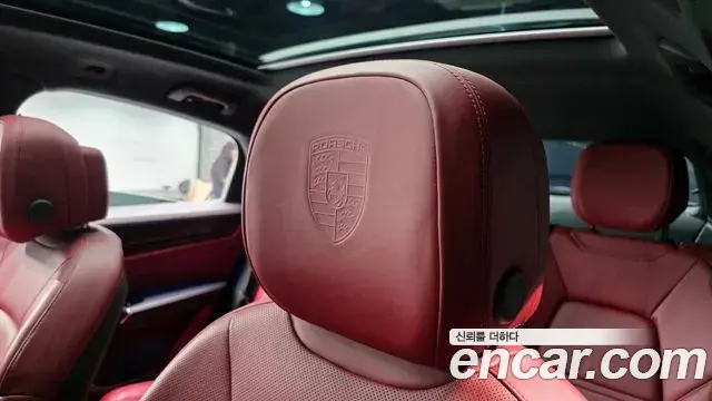 Porsche Cayenne 2020 — Şəkil 12/34