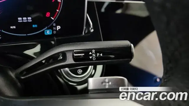 Mercedes-Benz E-Class 2024 — Şəkil 13/32