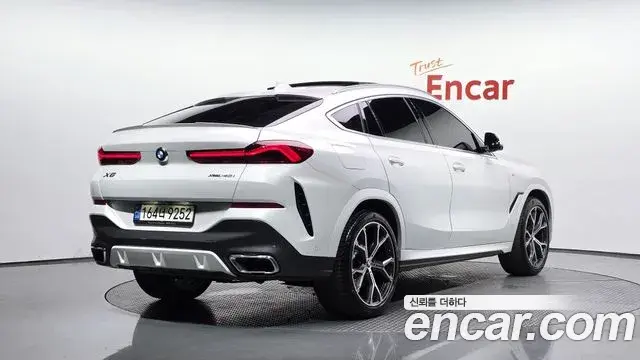BMW X6 2021 — Şəkil 17/33