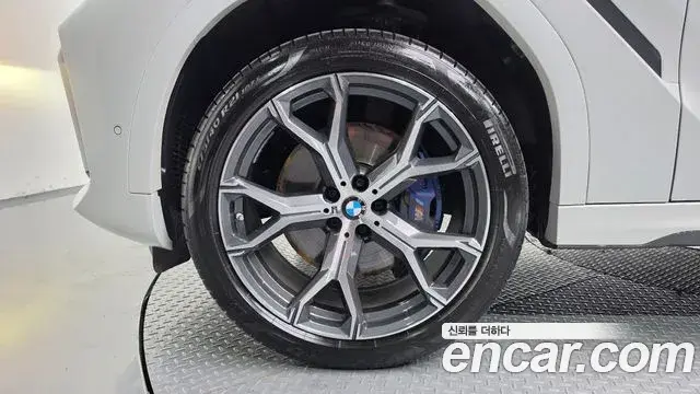 BMW X6 2021 — Şəkil 31/33