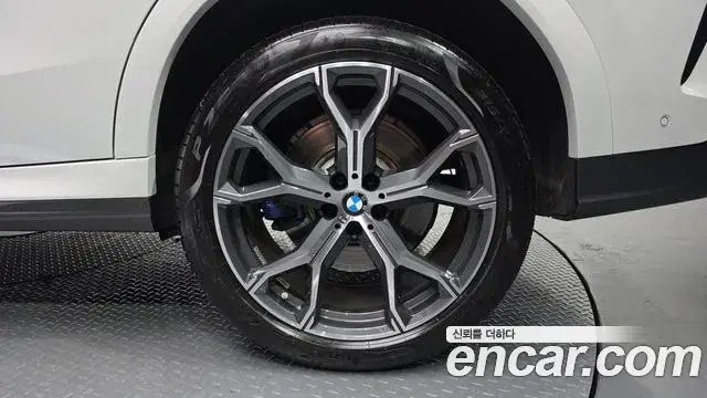 BMW X6 2021 — Şəkil 20/33
