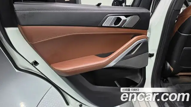 BMW X6 2021 — Şəkil 9/33